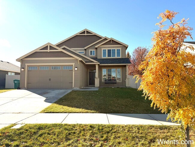 Primary Photo - NEW Listing!! Beautiful home in Airway Hei...