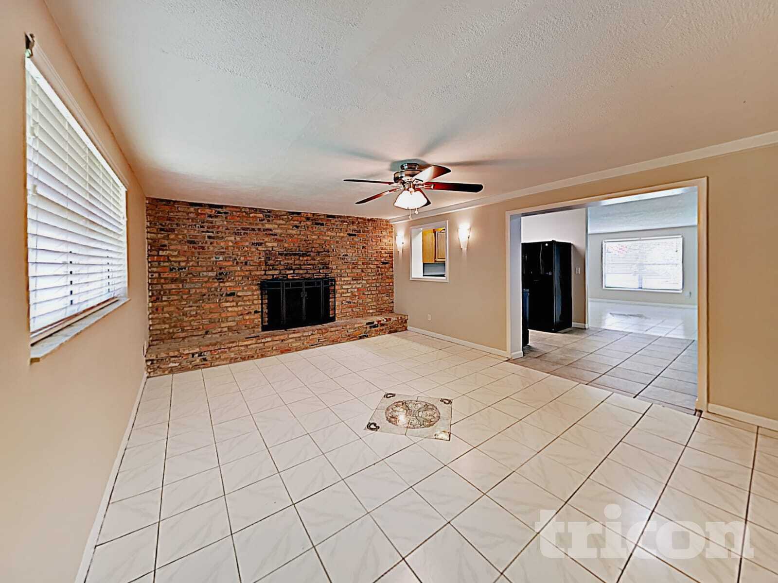 Building Photo - 3463 Arbutus Ln