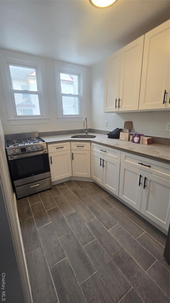 Building Photo - 48 N Fulton Ave