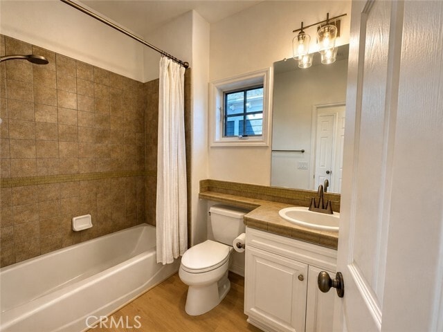 Building Photo - 2545 Bungalow Pl