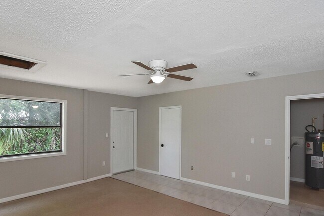 Building Photo - 2374 Dorsey Dr