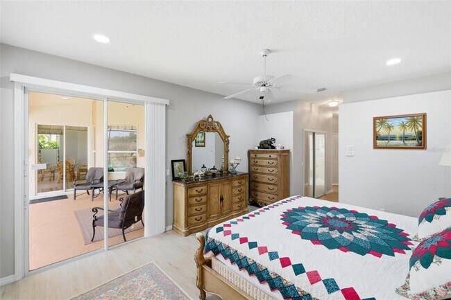 Building Photo - 2499 Silver Palm Rd