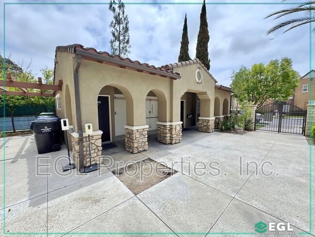 Building Photo - 3603 Medici Ln