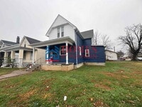 Building Photo - One Bedroom | Upstairs Unit