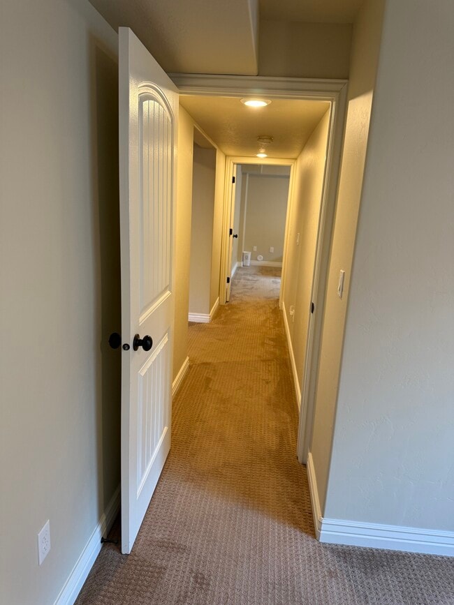 Building Photo - 1213 St Joseph St