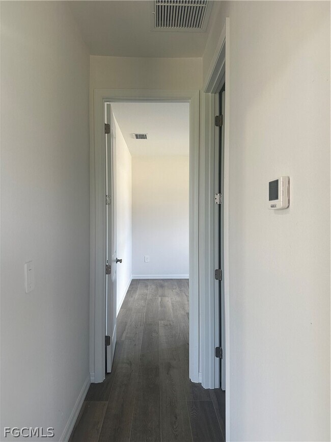 Building Photo - 2329 NW 27th Ave