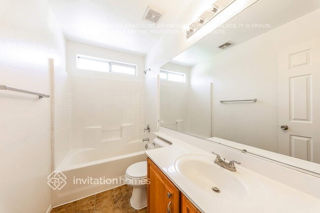 Building Photo - 427 N 66th Dr