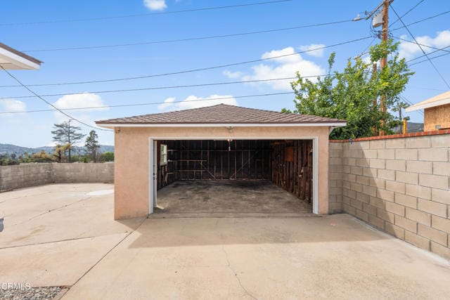 Building Photo - 3103 N Olive Ave