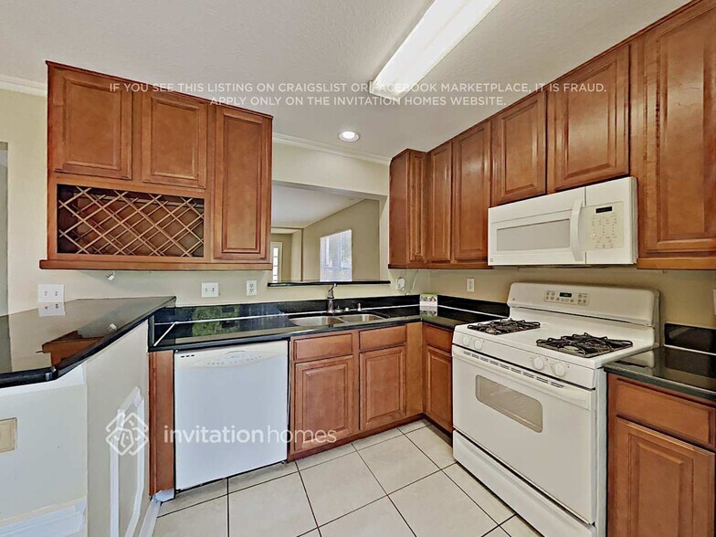 Building Photo - 11101 Havasu Ct