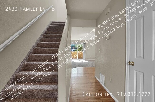 Building Photo - 2430 Hamlet Ln