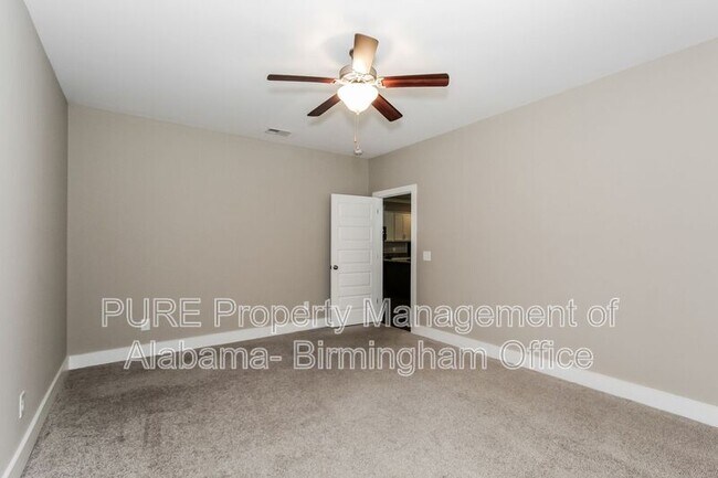 Building Photo - 5561 Park Side Rd