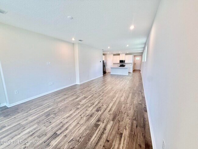 Building Photo - 321 Appalachian Trl