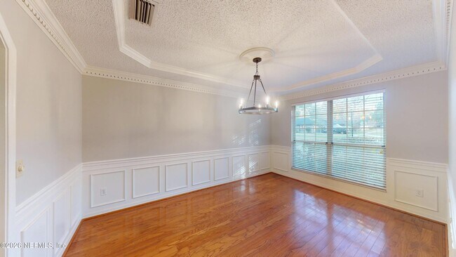 Building Photo - 2217 Hammock Oaks Dr N