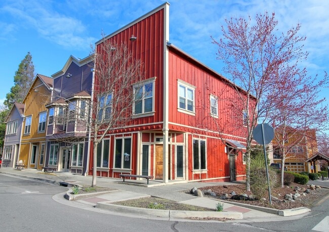 Building Photo - Safari Suite: Cozy, Downtown Jacksonville,...