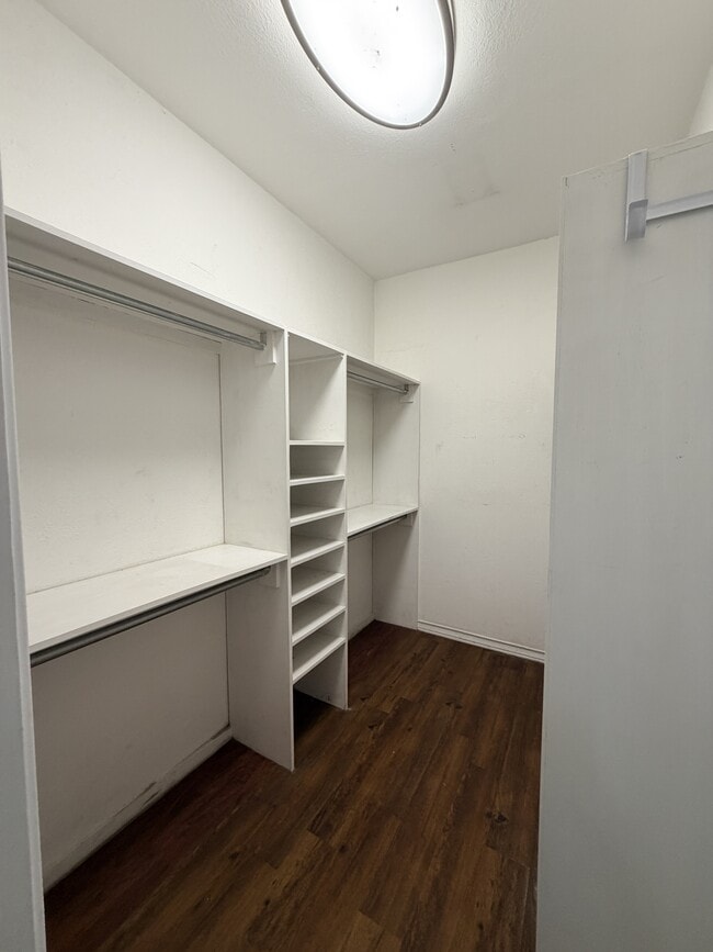 Building Photo - 5372 Wagon Trail