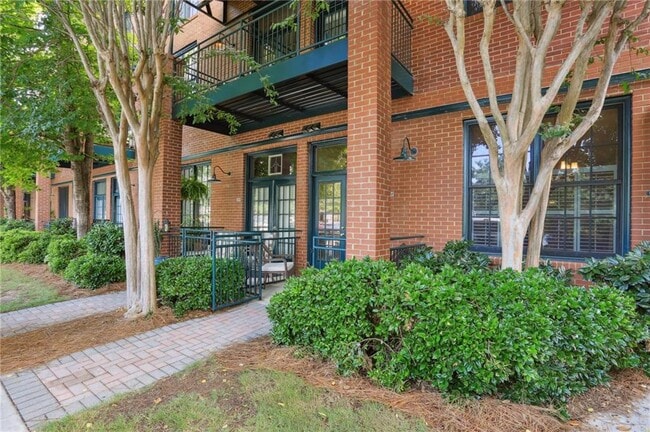 Building Photo - 1610 Liberty Ln