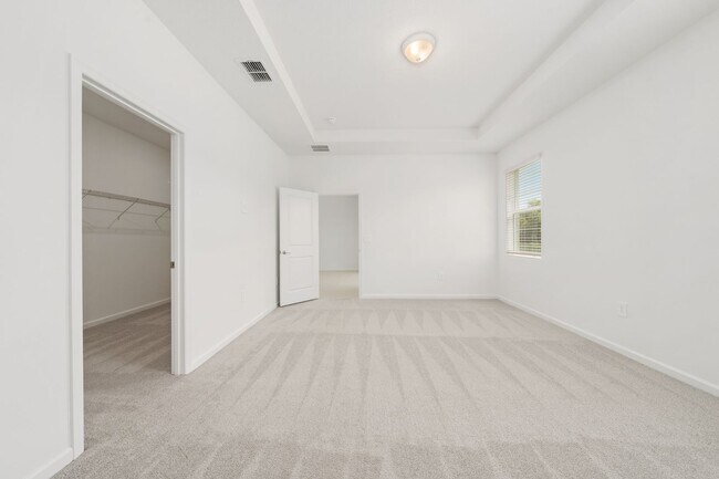 Building Photo - 3 Bedrrom 2 bathroom + Office-Brand-New Luxury Living in Rivington – DeBary, FL