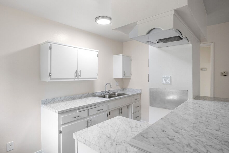 Building Photo - Woodruff Apartments