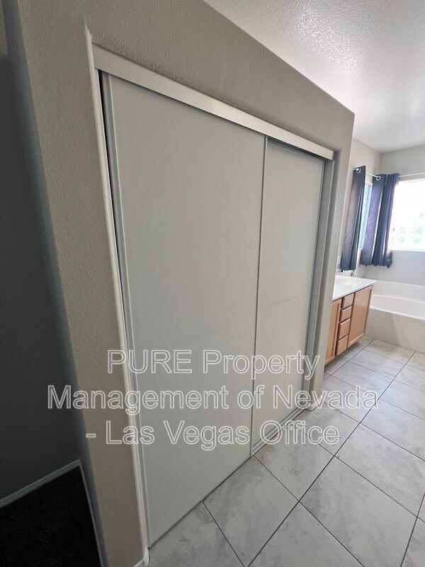 Building Photo - 7204 Glen Shire Ct