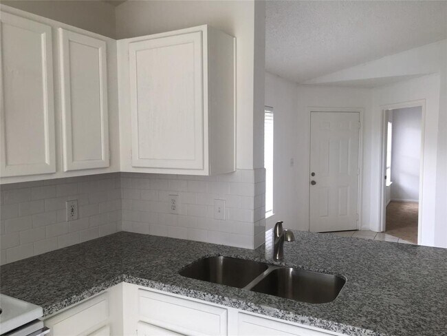 Building Photo - 4618 Bryant Ridge Rd