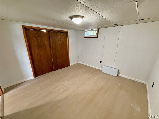 Building Photo - 111 Deborah Dr