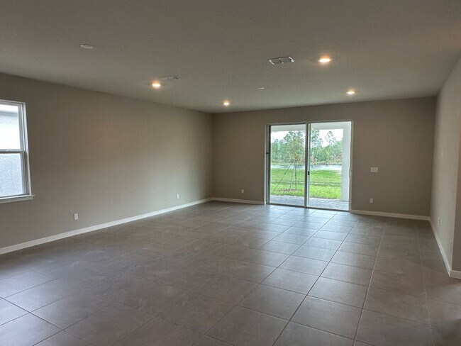 Building Photo - Stunning 4/2 close to Lake Nona!!