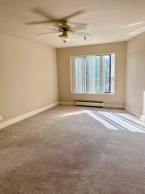 Master Bedroom - 500 Poplar Ave