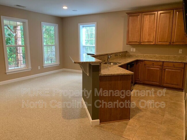 Building Photo - 1289 Winged Foot Dr