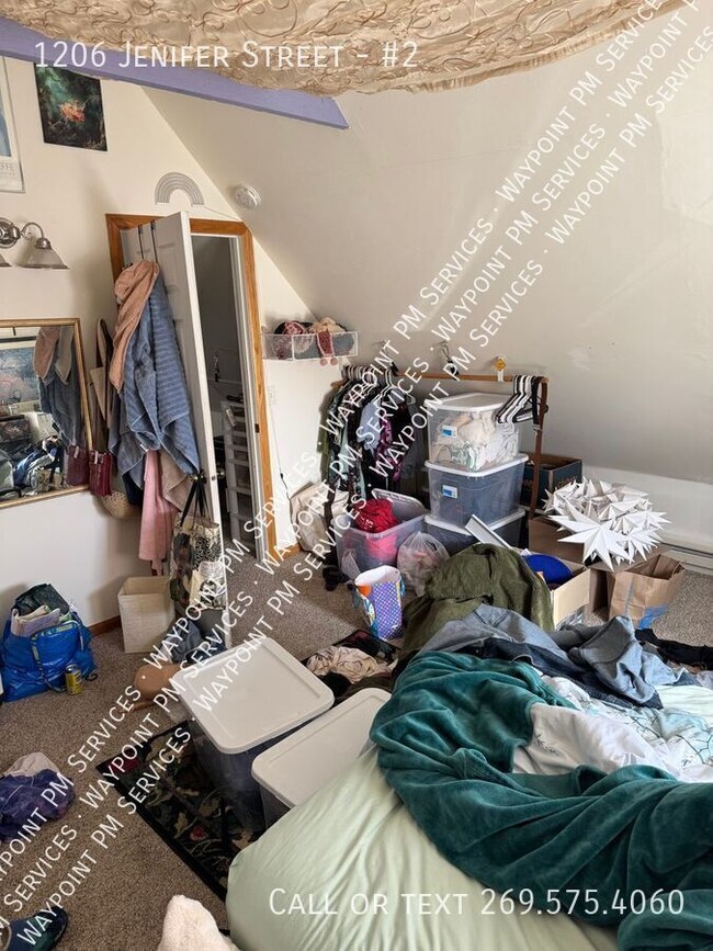 Building Photo - 1206 Jenifer St