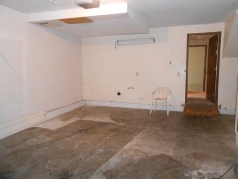 Building Photo - 498/A/