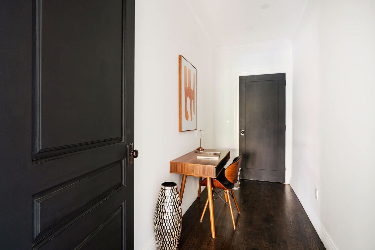 Building Photo - 10 5th Ave