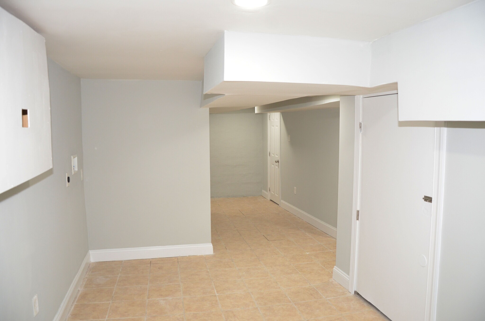 Building Photo - 5223 Euclid St