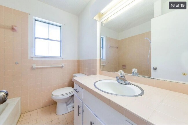 Building Photo - For Rent: Beautiful Single-Family Home in Seguin