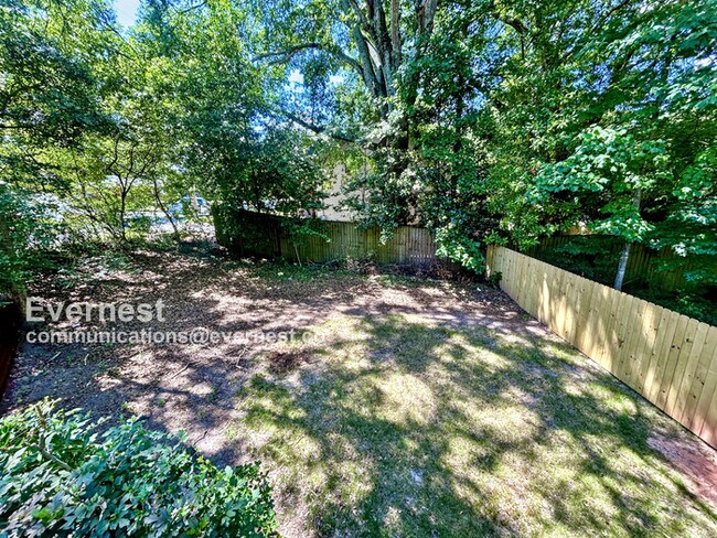 Building Photo - 1391 N Druid Hills Rd NE