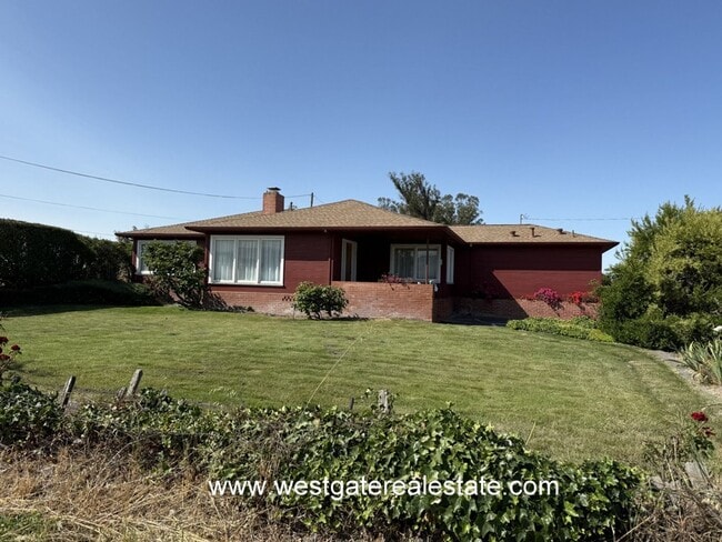 Primary Photo - 427 Corona Rd