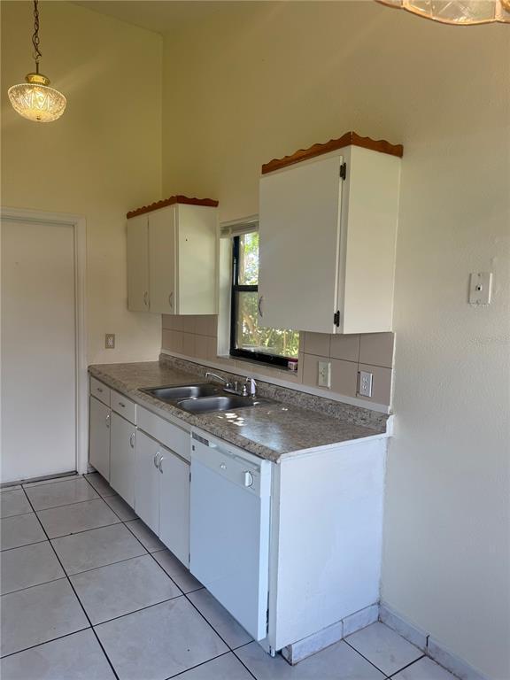 Building Photo - 62 Dorset Dr