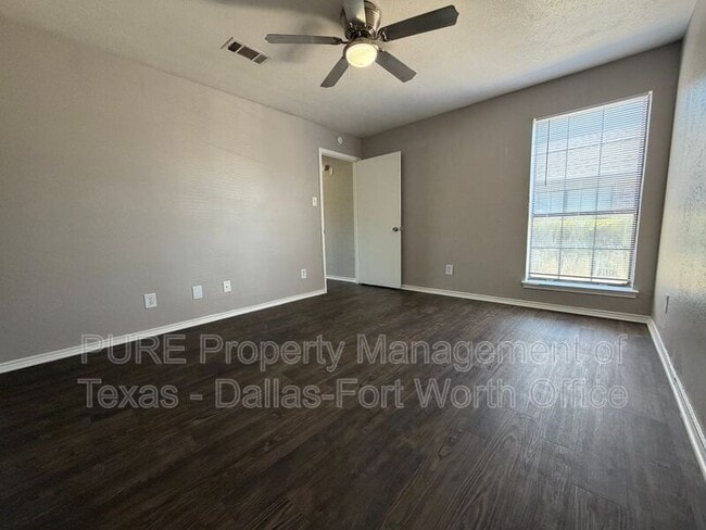 Building Photo - 806/104 Castleglen Drive