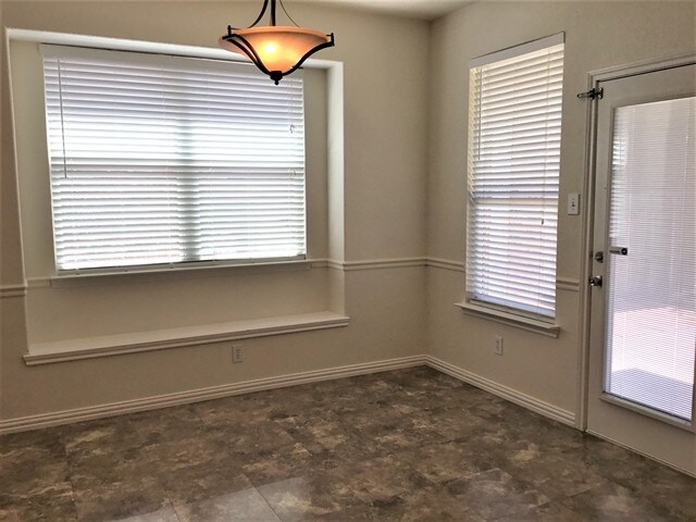 Building Photo - 8613 Corral Cir