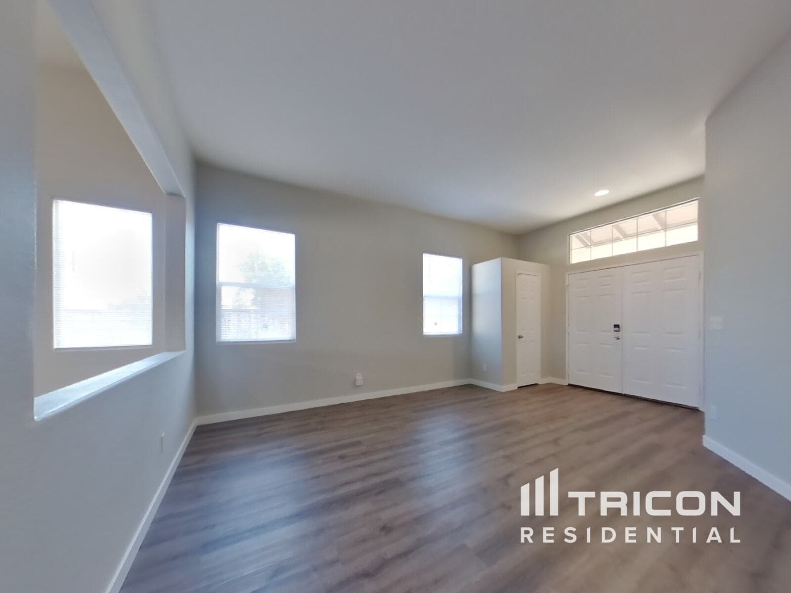 Building Photo - 27152 Myles Ct