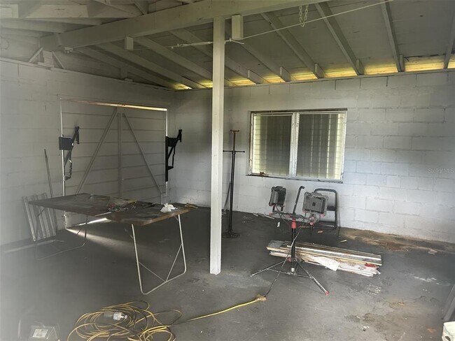 Building Photo - 4491 Crestwood Dr N