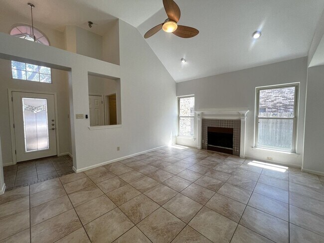 Building Photo - Wonderful 3-bedroom Home in Harris Branch