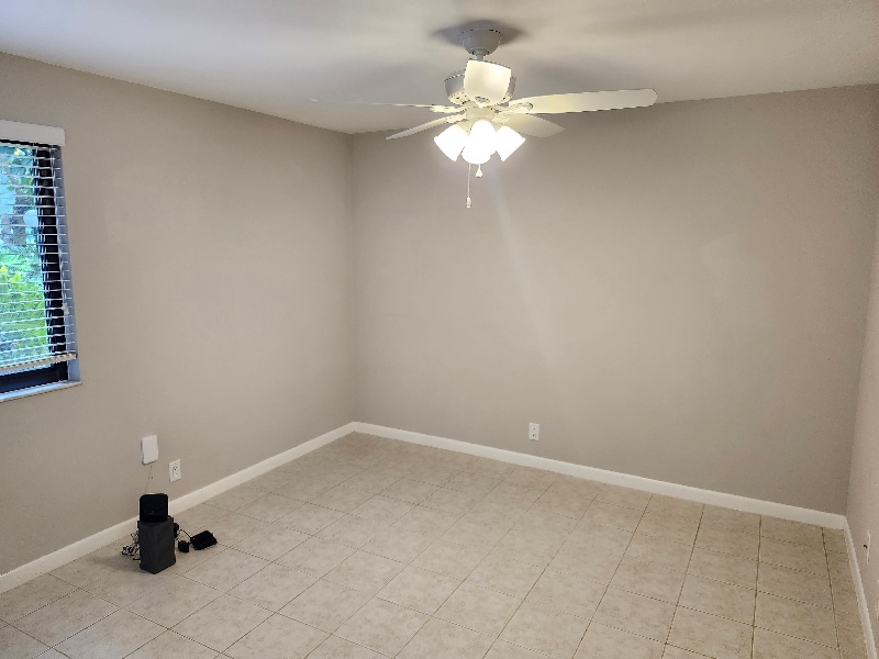 Building Photo - 3645 Boca Ciega Dr