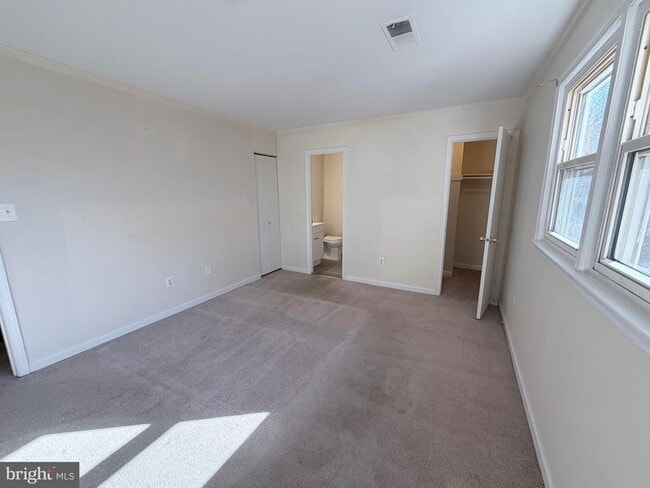 Building Photo - 4054 Hanson Oaks Dr