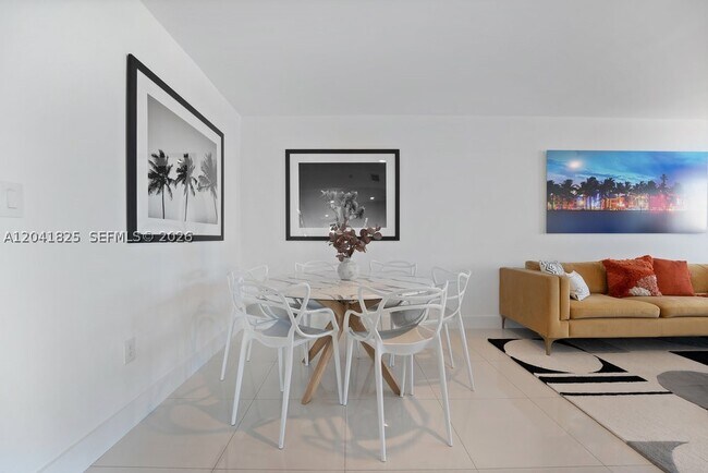 Building Photo - 9261 E Bay Harbor Dr
