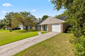Building Photo - 52 Woodcock Dr
