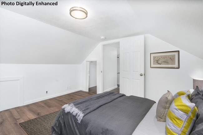 Building Photo - 657 W Swanzey Rd