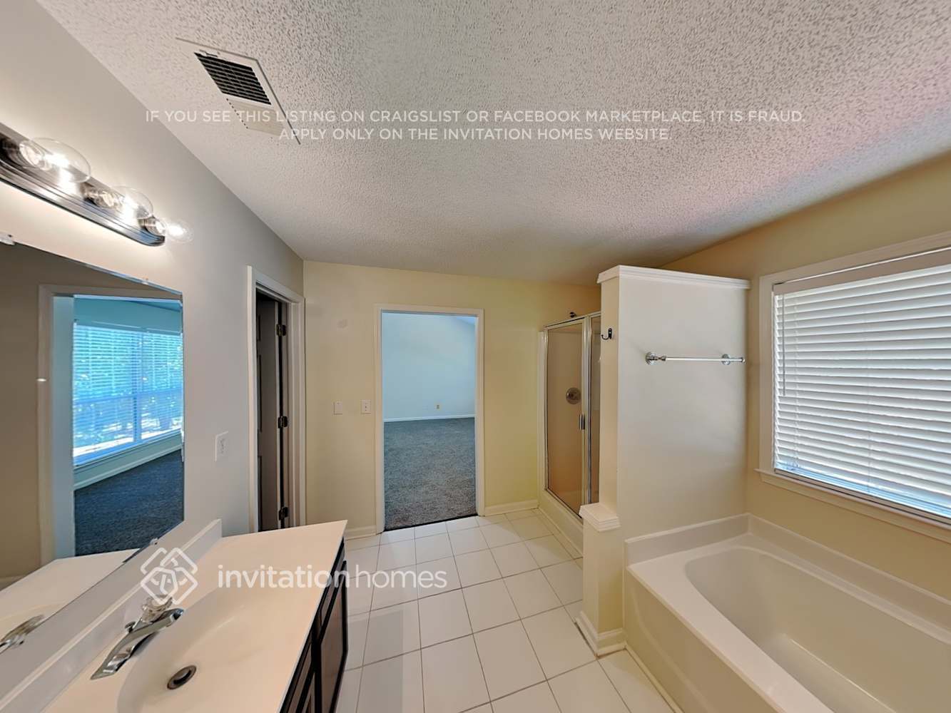 Building Photo - 11328 Longhedge Ln