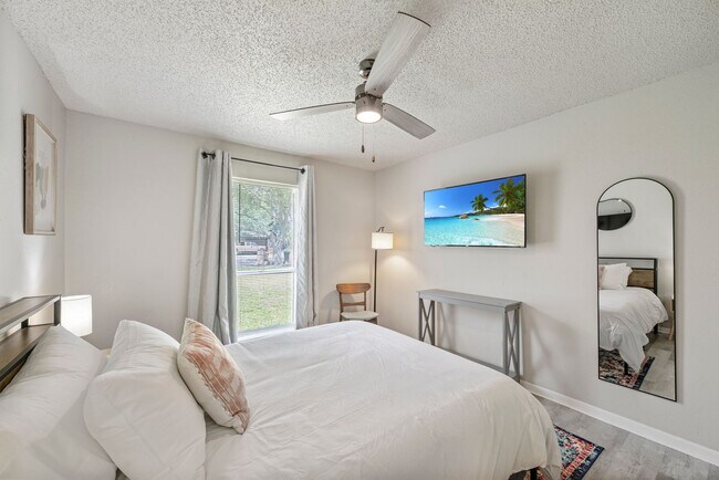 Building Photo - 11906 Blueridge Mountains Dr