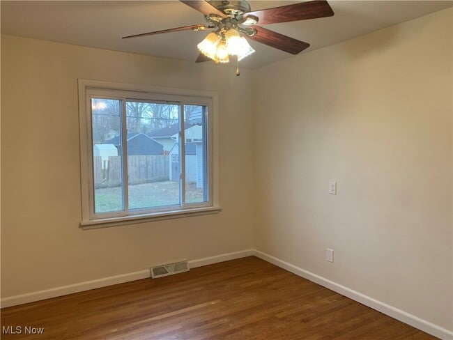 Building Photo - 1861 Eaton Dr