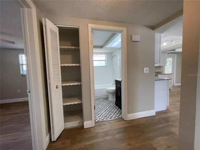 Building Photo - 7553 Cumber Dr
